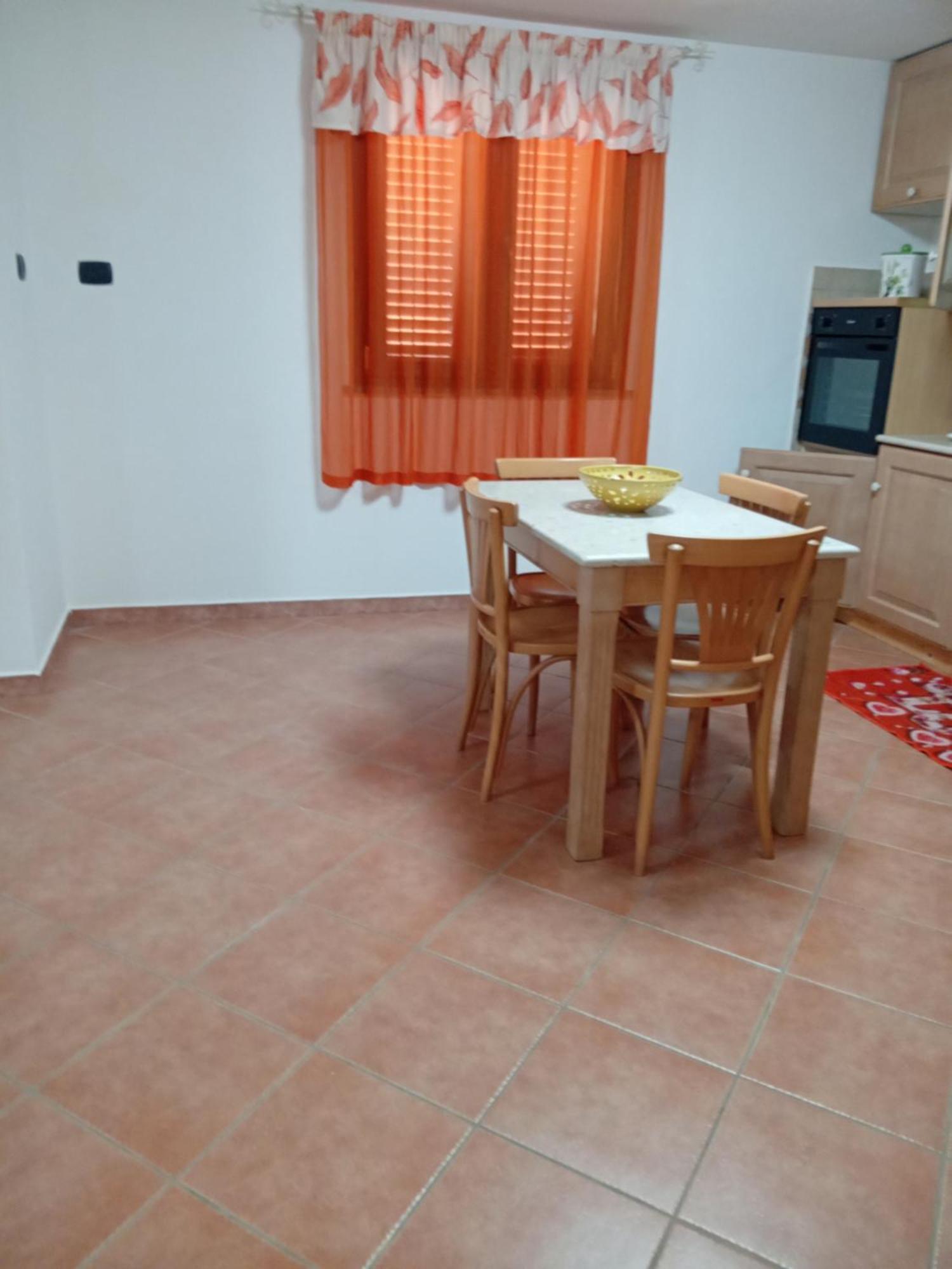 Casa Antonella Apartment Porto Torres Exterior photo